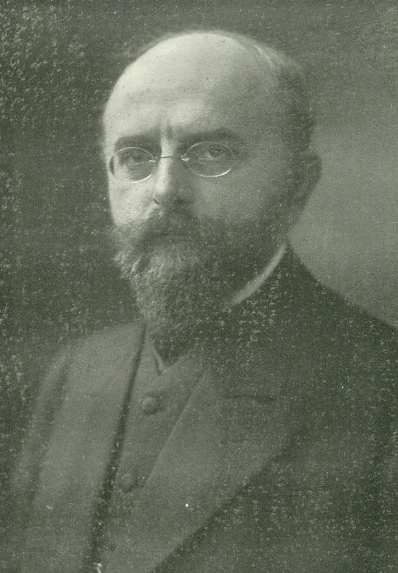 Den tyske teosof og lærer Hermann Rudolph (1865-1946) er forfatter til bogen "Meditationen. Ein theosophisches Andachtsbuch nebst Anleitung zur Meditation". Udgivet på Verlag der theosophischen Kultur, Leipzig, 1912. Den danske autoriserede oversættelse ”Meditation. En teosofisk andagtsbog med anvisning til meditation” er lavet af teosoffen Werner Blædel og udgivet i København af J.S. Jensens forlag i 1913. Denne lille bog på 97 sider er den bog, der foranledigede Martinus til at meditere på Gud i marts 1921 i sit lille værelse på Jagtvej 52A, DK-2200 København N.