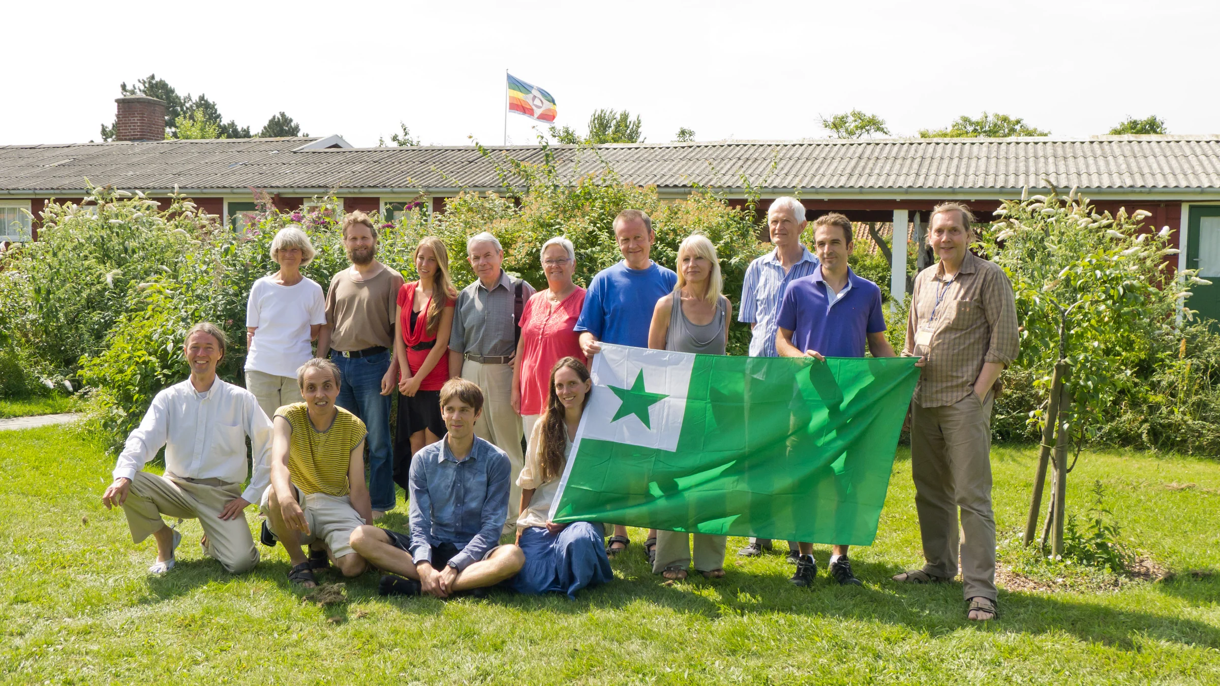Ole Therkelsen afholdt 10 foredrag på Esperanto om Martinus Kosmologi i Esperanto-ugen i Martinus Center Klint i år 2011